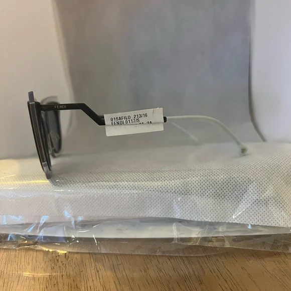 Fendi sunglasses frame FF 0117 - Picture 4 of 4